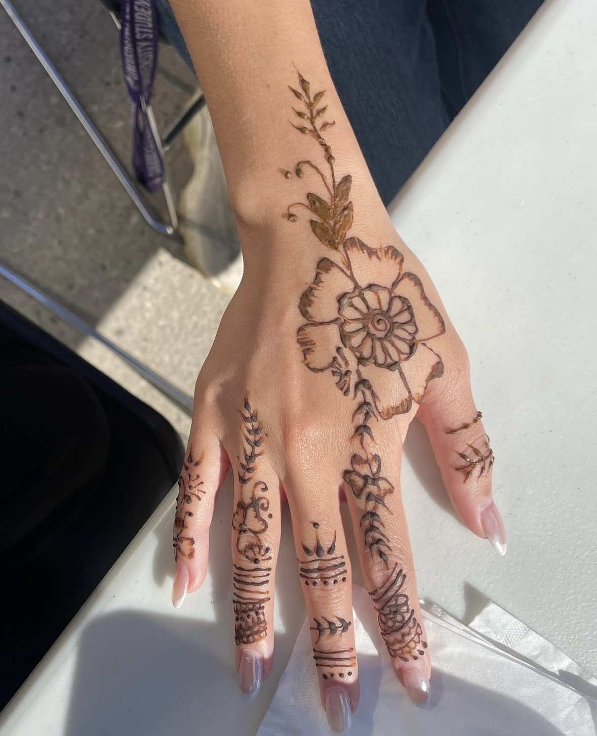 Festive party mehndi